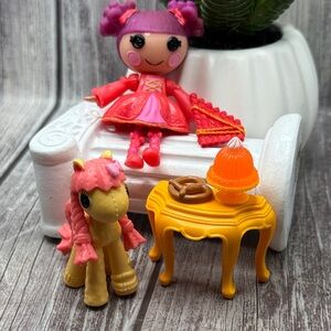 Lalaloopsy Doll Playset with Pony and 4 cute random Accessories